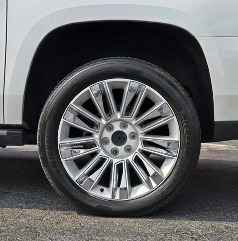 Photo of 2019 Crystal White Tri-Coat Cadillac Escalade ESV