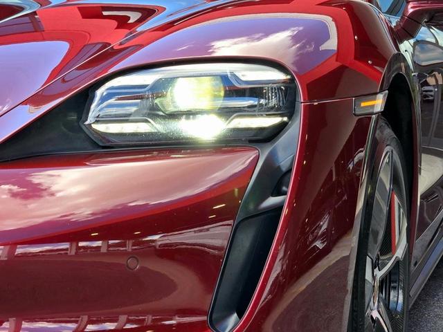 Photo of 2021 Cherry Metallic Porsche Taycan