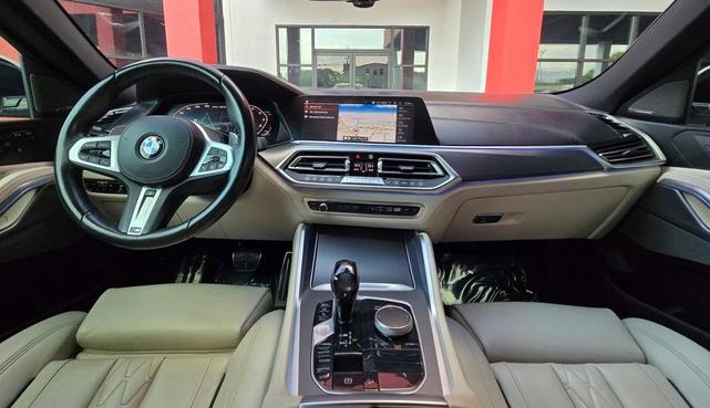 Photo of 2020 Mineral White Metallic BMW X6