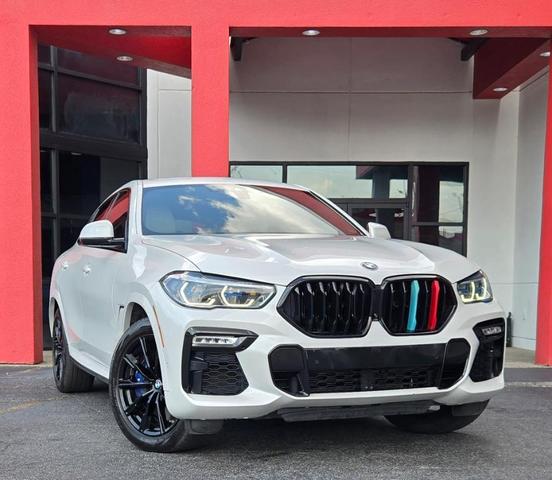 Photo of 2020 Mineral White Metallic BMW X6