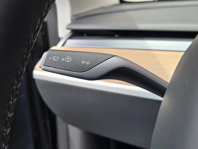 Photo of 2021 Midnight Silver Metallic Tesla Model Y