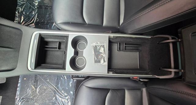 Photo of 2021 Midnight Silver Metallic Tesla Model Y