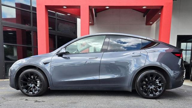 Photo of 2021 Midnight Silver Metallic Tesla Model Y
