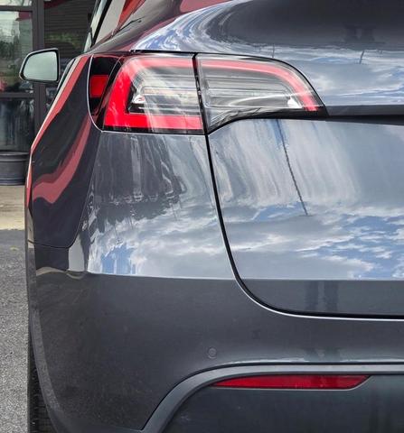 Photo of 2021 Midnight Silver Metallic Tesla Model Y