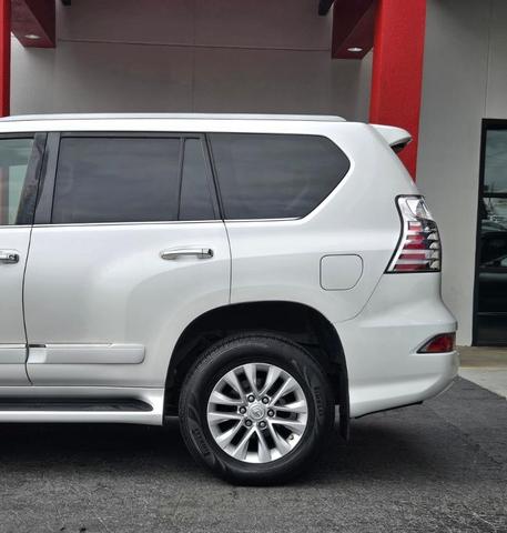 Photo of 2019 Starfire Pearl Lexus GX 460