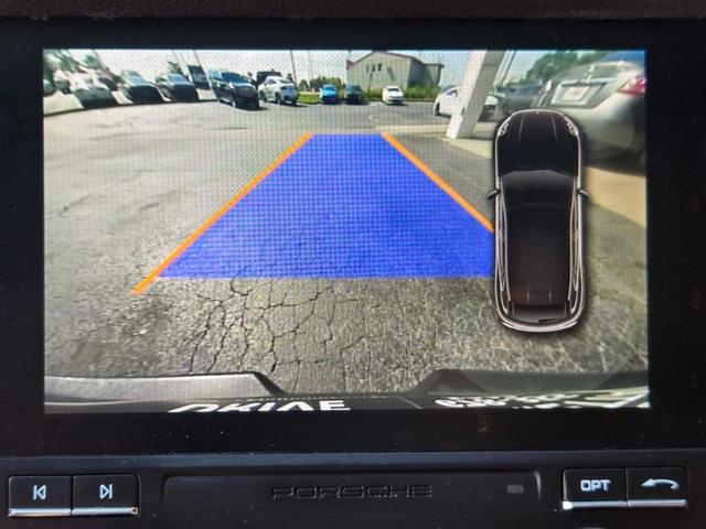 Photo of 2018 Black Porsche Macan