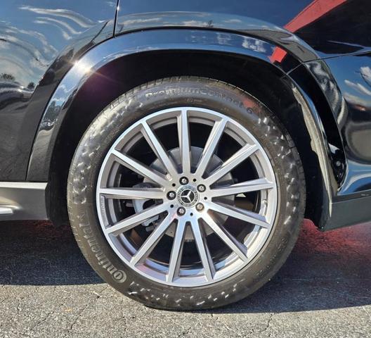 Photo of 2022 Black Mercedes-Benz GLS 450