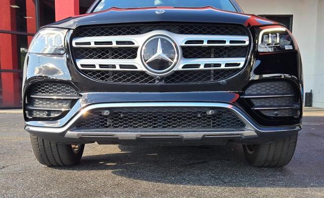 Photo of 2022 Black Mercedes-Benz GLS 450