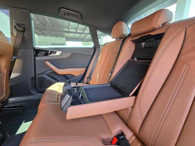 Photo of 2023 Ibis White Audi A5