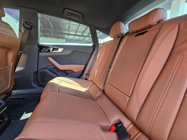 Photo of 2023 Ibis White Audi A5