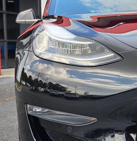 Photo of 2019 Black Tesla Model 3