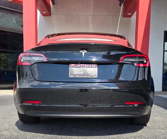 Photo of 2019 Black Tesla Model 3