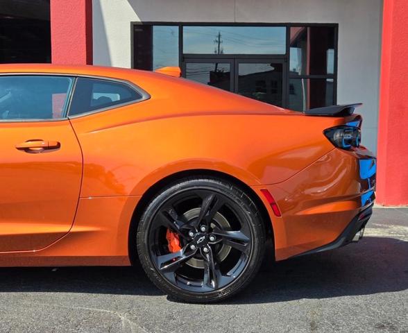 Photo of 2022 Vivid Orange Metallic Chevrolet Camaro