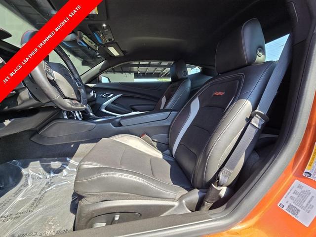 Photo of 2022 Vivid Orange Metallic Chevrolet Camaro