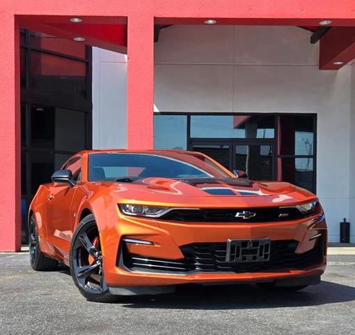 Photo of 2022 Vivid Orange Metallic Chevrolet Camaro