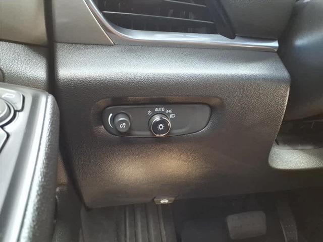 Photo of 2023 Mosaic Black Metallic Chevrolet Traverse