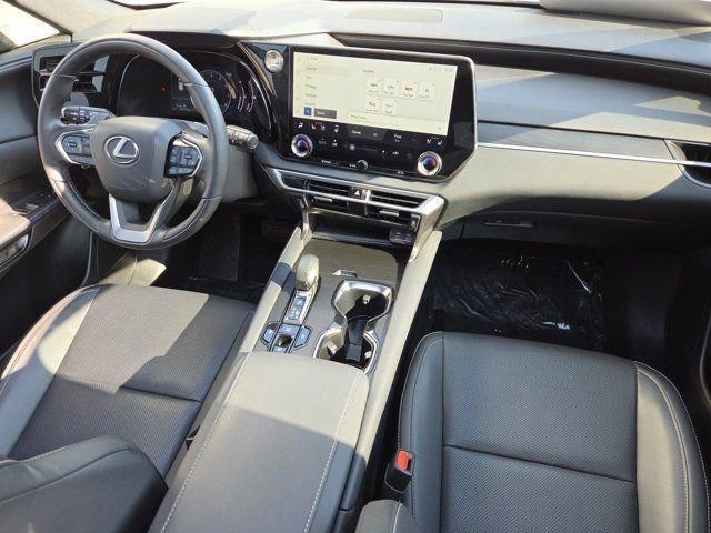 Photo of 2023 Iridium Lexus RX 350