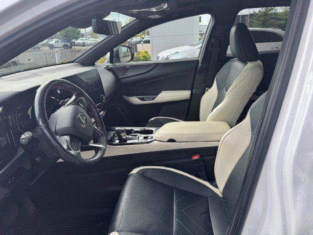 Photo of 2020 Blizzard Pearl Toyota 4Runner