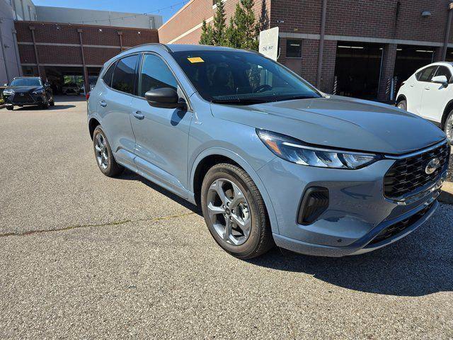Photo of 2024 Vapor Blue Metallic Ford Escape