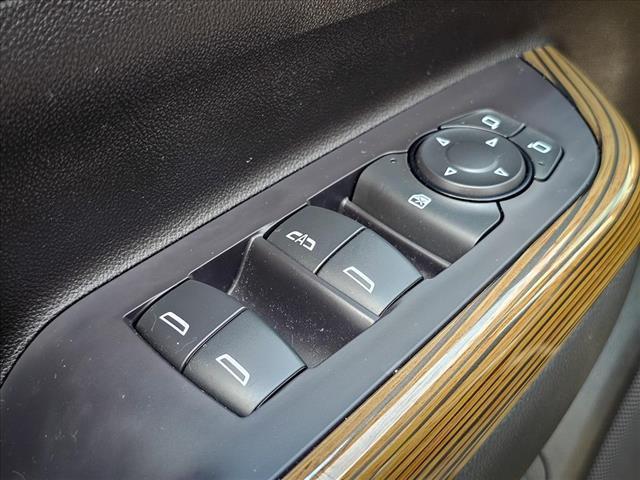 Photo of 2021 Ebony Twilight Metallic GMC Acadia