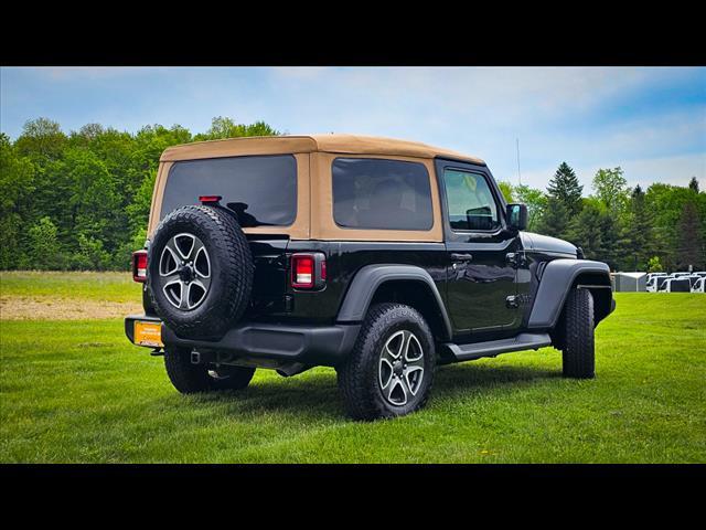 Photo of 2020 Black Clearcoat Jeep Wrangler