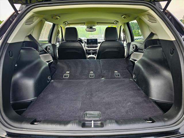 Photo of 2022 Diamond Black Crystal Pearlcoat Jeep Compass