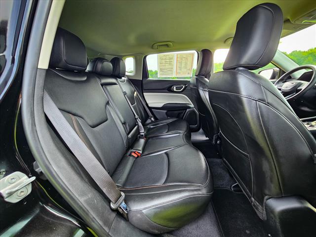 Photo of 2022 Diamond Black Crystal Pearlcoat Jeep Compass