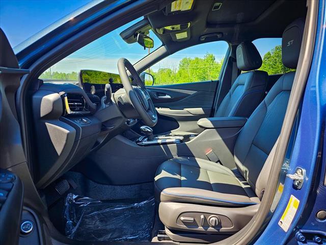 Photo of 2025 Ocean Blue Metallic Buick Envista