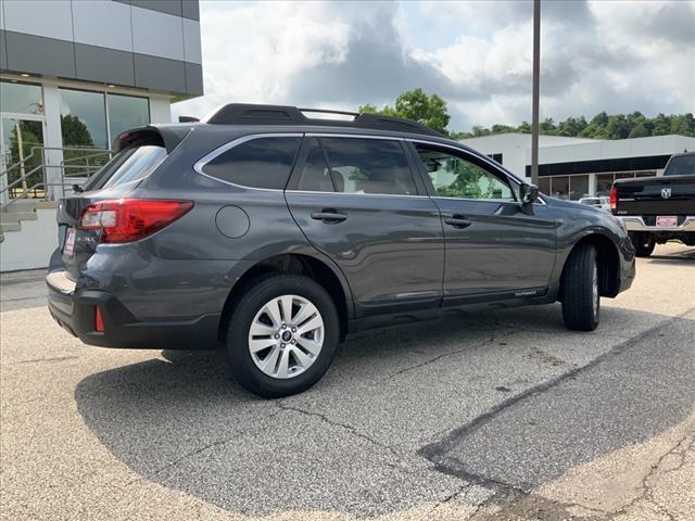 Photo of 2018 Gray Subaru Outback