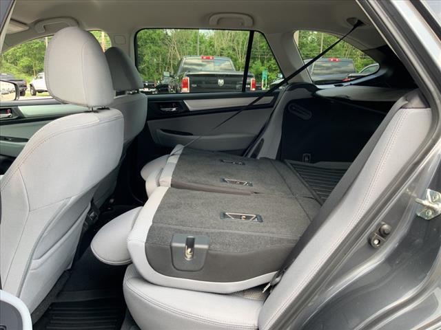 Photo of 2018 Gray Subaru Outback