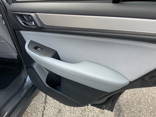 Photo of 2018 Gray Subaru Outback