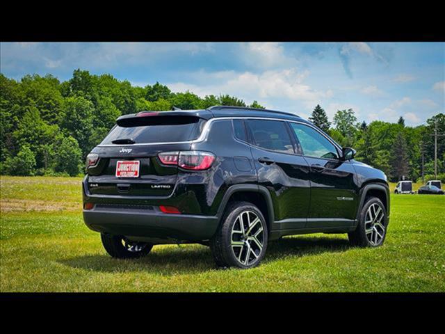 Photo of 2025 Diamond Black Crystal P/C Jeep Compass