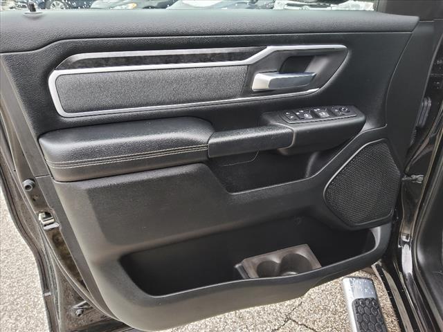 Photo of 2020 Diamond Black Crystal Pearlcoat RAM 1500