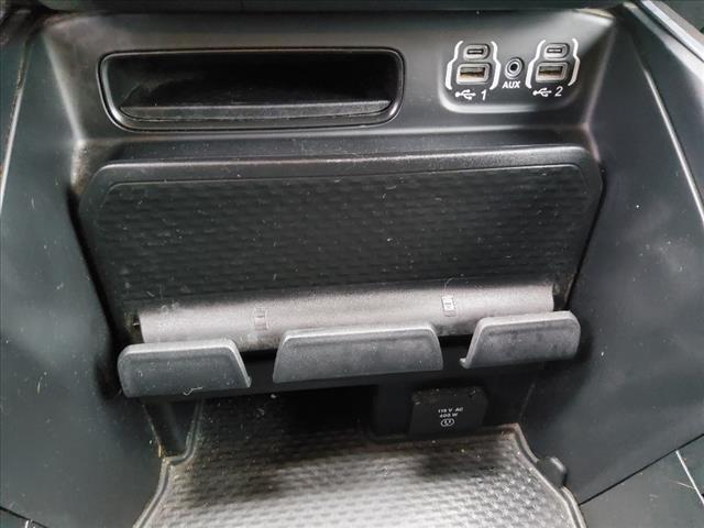 Photo of 2020 Diamond Black Crystal Pearlcoat RAM 1500
