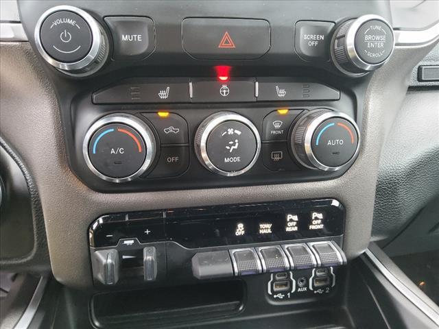 Photo of 2020 Diamond Black Crystal Pearlcoat RAM 1500
