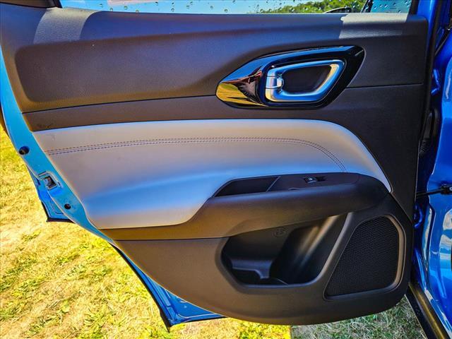 Photo of 2025 Hydro Blue Pearlcoat Jeep Compass