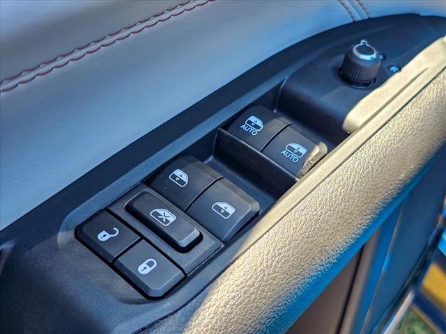 Photo of 2025 Hydro Blue Pearlcoat Jeep Compass