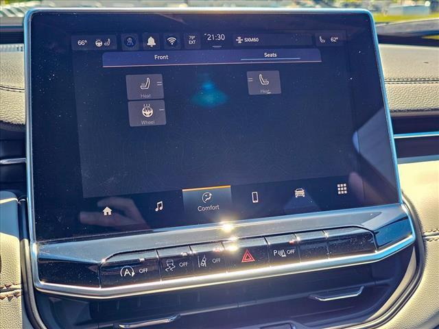 Photo of 2025 Hydro Blue Pearlcoat Jeep Compass