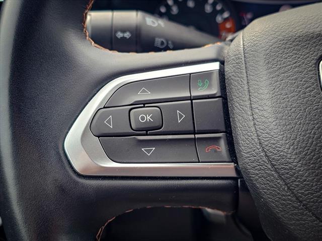 Photo of 2022 Redline Pearlcoat Jeep Compass