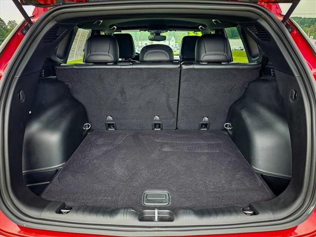 Photo of 2022 Redline Pearlcoat Jeep Compass