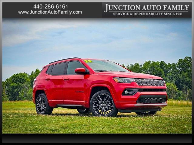Photo of 2022 Redline Pearlcoat Jeep Compass