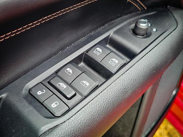 Photo of 2022 Redline Pearlcoat Jeep Compass