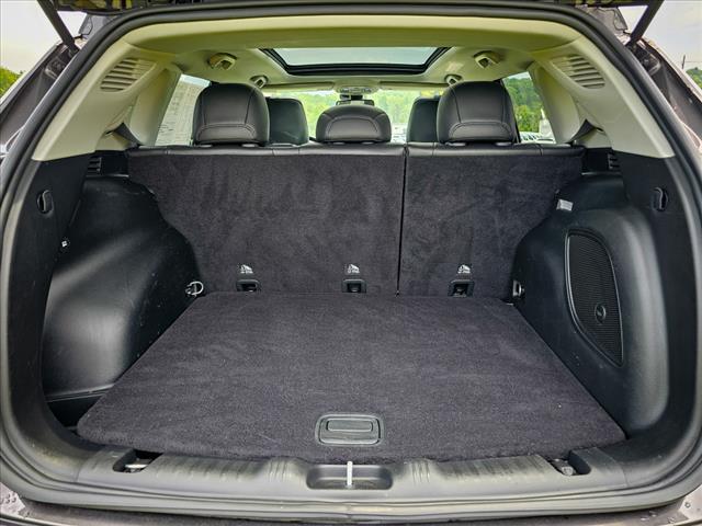 Photo of 2022 Grey Jeep Compass