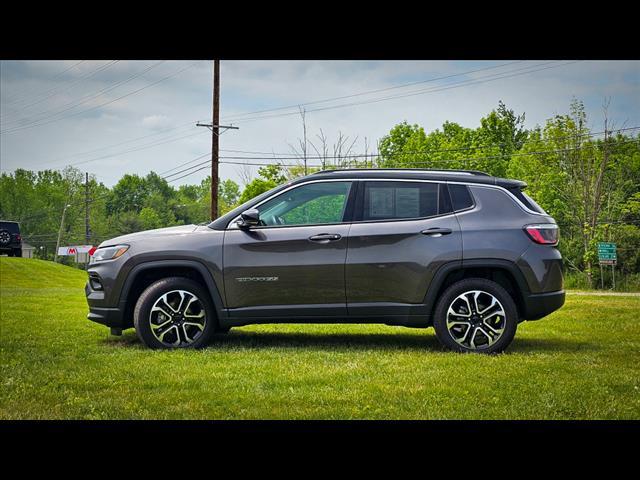 Photo of 2022 Grey Jeep Compass