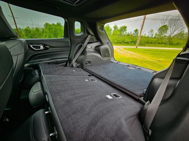 Photo of 2023 Bright White Clearcoat Jeep Compass