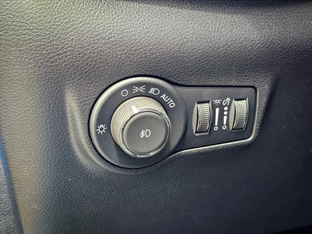 Photo of 2025 Hydro Blue Pearlcoat Jeep Compass