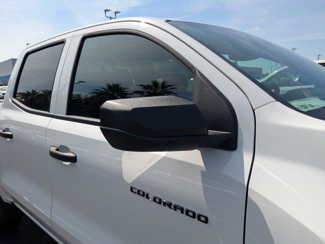 Photo of 2025 Summit White Chevrolet Colorado