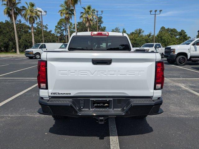 Photo of 2025 Summit White Chevrolet Colorado