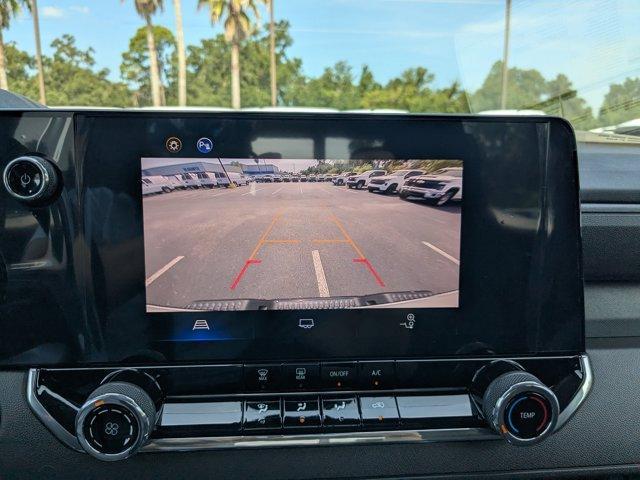 Photo of 2025 Summit White Chevrolet Colorado