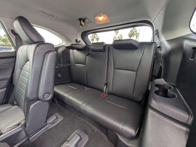Photo of 2024 Green Toyota Highlander
